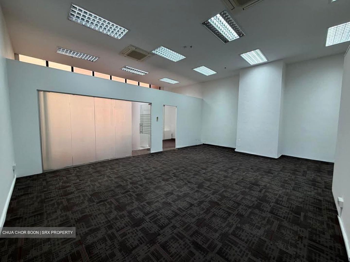 International Plaza (D2), Office #638997271